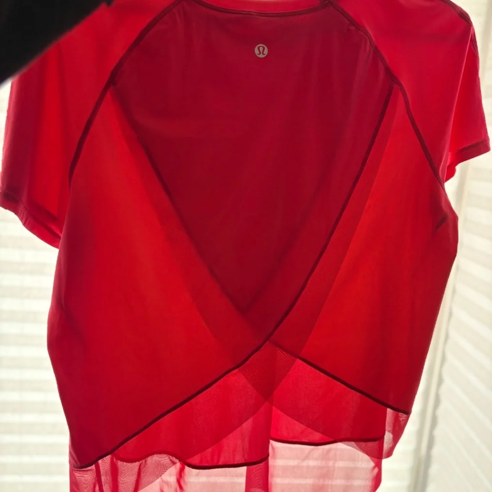 LULULEMON TOP🩷 - Picture 6 of 6